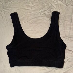Black Ribbed alo sports bra size S